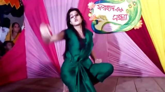 मोहक बेब कैम पर हस्तमैथुन हिंदी मूवी सेक्सी वीडियो