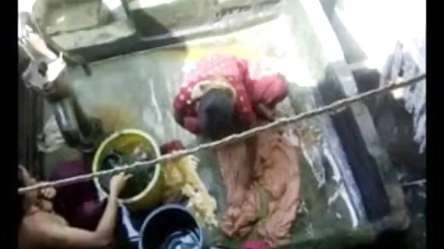 यूरो फूहड़ के सेक्सी हिंदी पिक्चर मूवी साथ स्तनपान स्तन गड़बड़