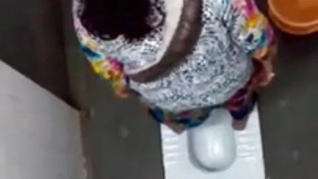 उसे पहले बड़ा पिक्चर मूवी सेक्सी मुर्गा चखने