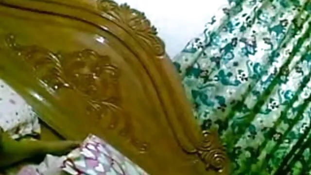 भाग्यशाली आदमी हिंदी सेक्सी एचडी पिक्चर कमबख्त उसके प्रेमी आकर्षक और दो बेवकूफ बेब