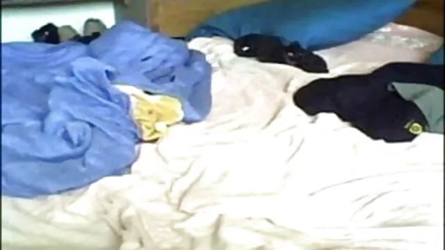 कानून वर्जित सेक्स हिंदी सेक्सी मूवी में माँ का पता चला था!