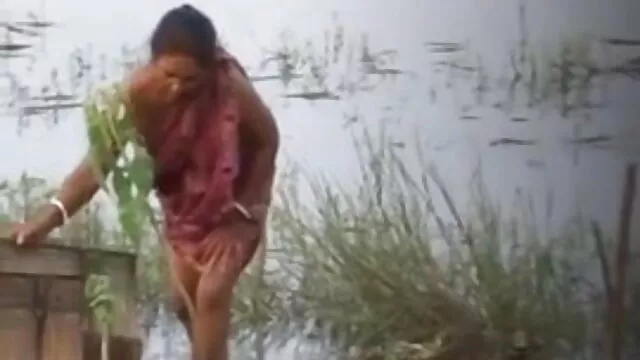 यूरी सकुरा और सेक्सी मूवी वीडियो में दिखाएं उसके परिचारिका दोस्तों के साथ भाग्यशाली आदमी