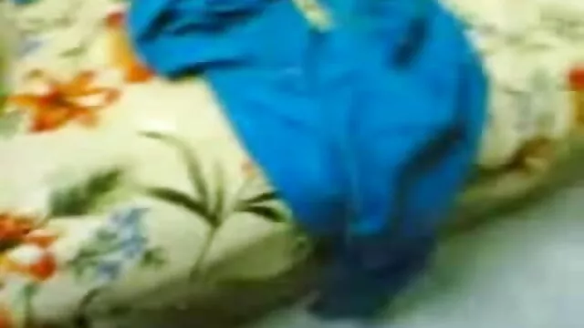 यह बीएफ सेक्सी पिक्चर मूवी गधा में लेता है-brazzers