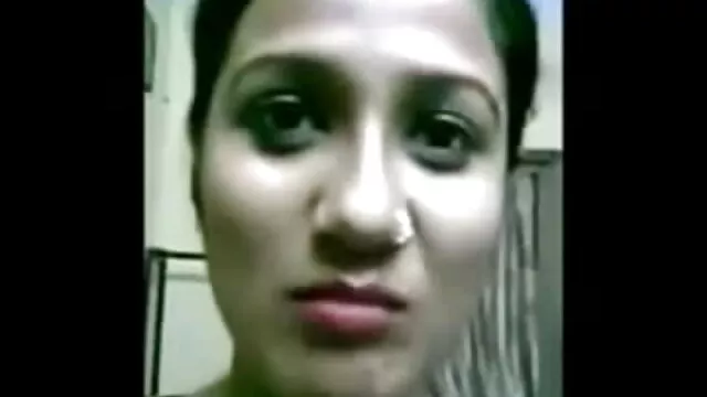 टैटू आदमी बनाया जा रहा सेक्सी मूवी हिंदी सेक्सी मूवी है नीचे कुतिया