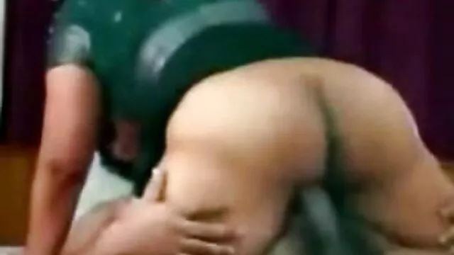समलिंगी स्त्रियां सेक्सी पिक्चर हिंदी मूवी और बिल्ली खा