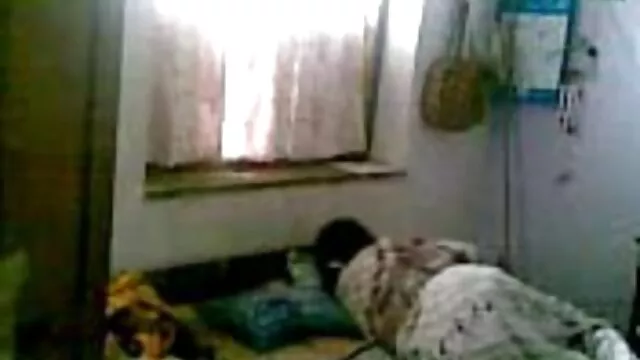 क्रूरता, जैसा हिंदी सेक्सी फिल्म मूवी है!