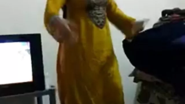 सेक्सी सेक्सी हिंदी मूवी पिक्चर प्रेमी-दर्द सनकी