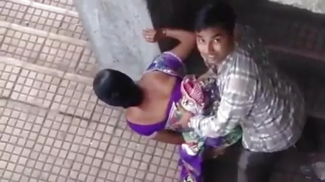 शॉवर सेक्सी पिक्चर हिंदी फुल मूवी में