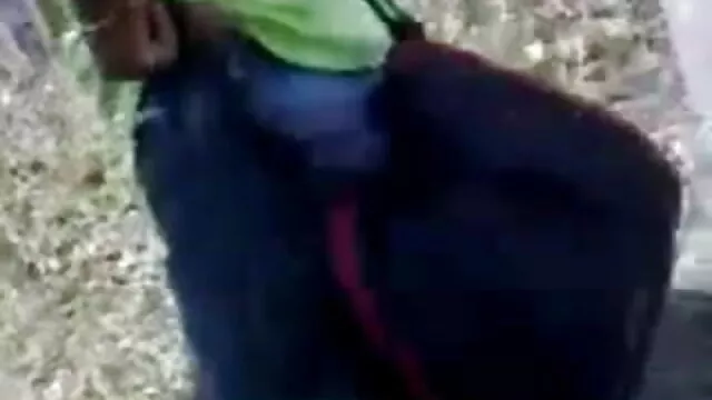 ले जाता है हिंदी मूवी सेक्सी हिंदी मूवी सेक्सी पर एक सुनहरे बालों वाली वेश्या